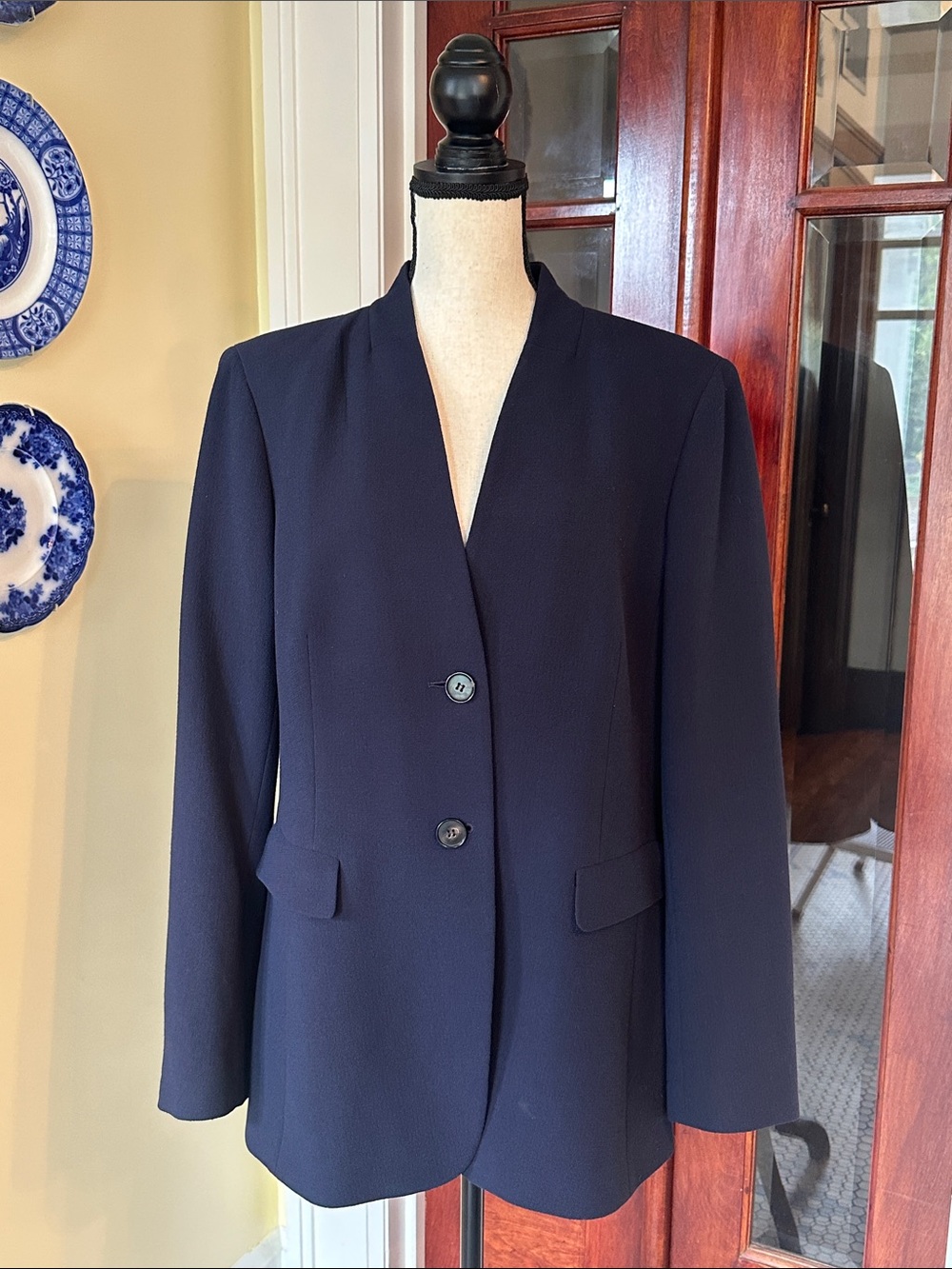 Lafayette 148 NY | Navy Crepe 100% Virgin Wool Blazer & Pants Suit Set, Size 16